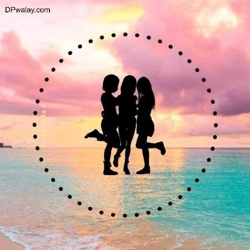 a couple kissing on the beach with a heart in the middle friendship friends group dp 
